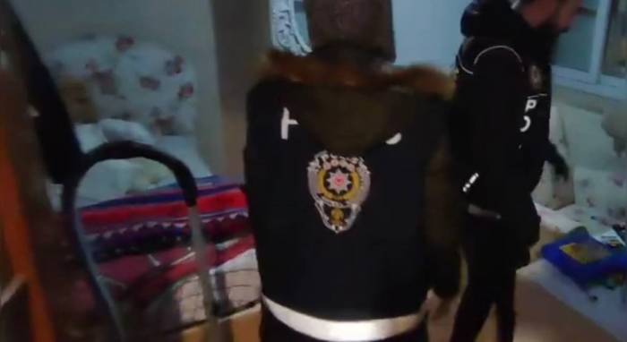 Osmaniye’de 15 Yıl 8 Ay Hapis Cezasıyla Aranan Şahıs Yakalandı