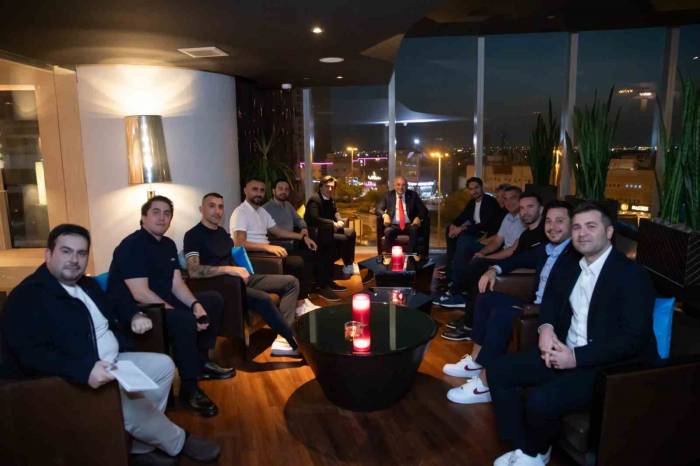 Tff Başkanı Büyükekşi, Türk Futbolunun Unutulmaz İsimleriyle Bir Araya Geldi