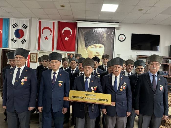 Türkiye Muharip Gaziler Derneği Şehit Düşen 12 Asker İçin Basın Açıklaması Yaptı