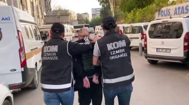 İzmir’de Mafya Yapıları Bir Bir Çökertildi