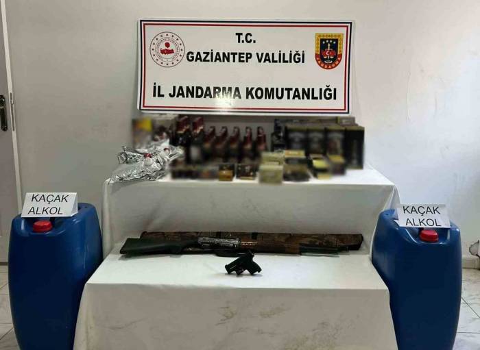 Gaziantep’te 300 Litre Kaçak Alkol Ele Geçirildi
