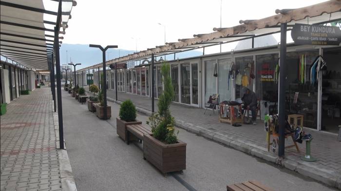 Osmaniye’de Konteyner Çarşı Esnafı 2024 Yılından Umutlu