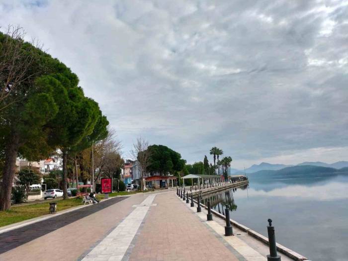 Köyceğiz Yılbaşını Sakin Karşılıyor