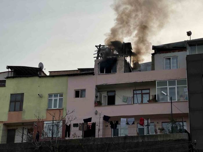Trabzon’da Binada Yangın