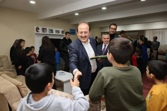 Vali Pehlivan: "Canla Başla Hep Birlikte Çalışmaya Devam Edeceğiz"