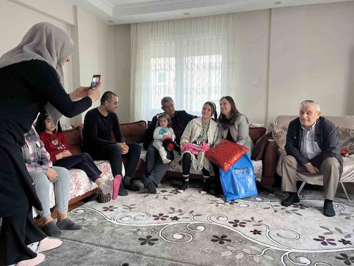 Başkan Çalkaya Geleneği Sürdürdü, 2024’ü Balçovalılarla Karşıladı