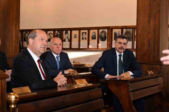 Kktc Cumhurbaşkanı Tatar’dan Vali Çiftçi Ve Başkan Sekmen’e Teşekkür