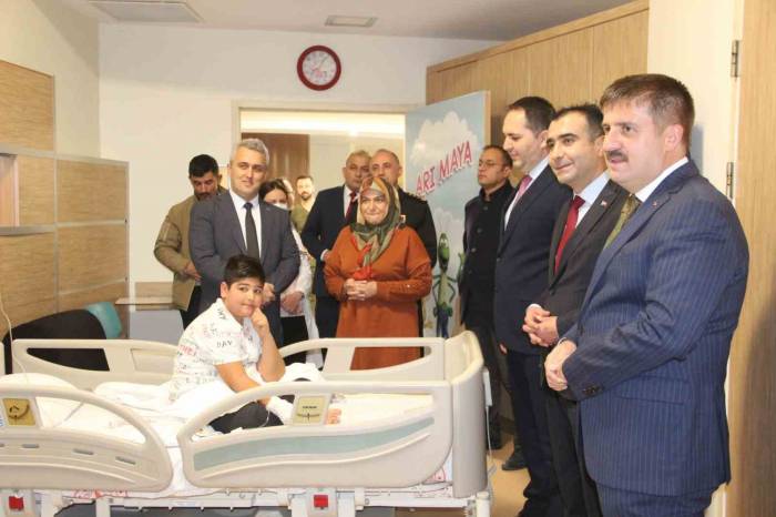 Karaman Valisi Sarıibrahim, Yeni Yıla Kurumları Ziyaret Ederek Girdi