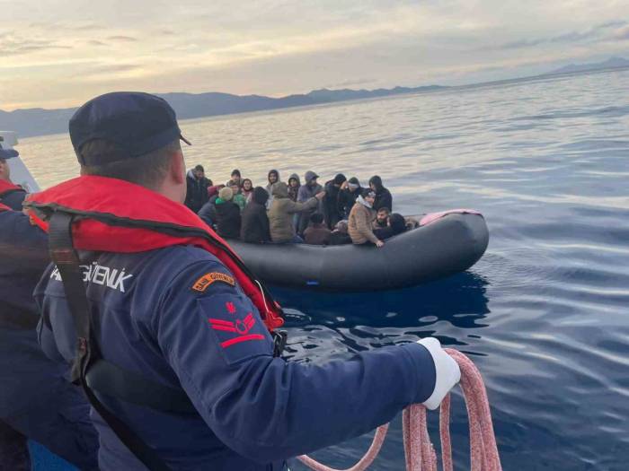 Bodrum’da 2 Göçmen Kaçakçısı Şüphelisi Gözaltına Alındı
