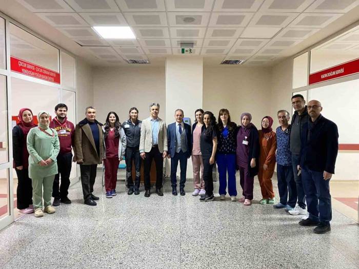 Sağlık Müdürü Tekin’den Hastaneye Yeni Yıl Ziyareti