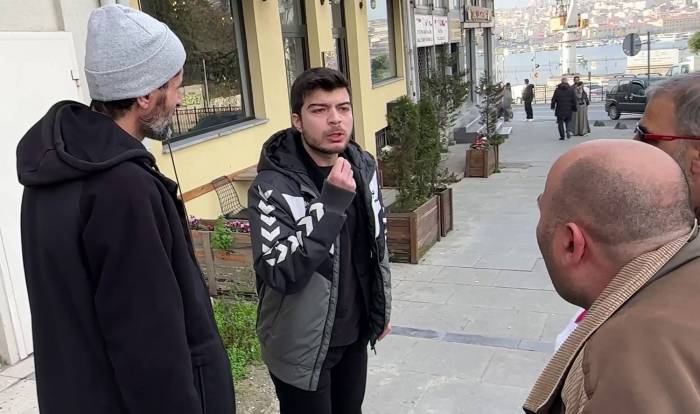 Filistin’e Destek Yürüyüşünden Dönen Vatandaşa Yumruklu Saldırı