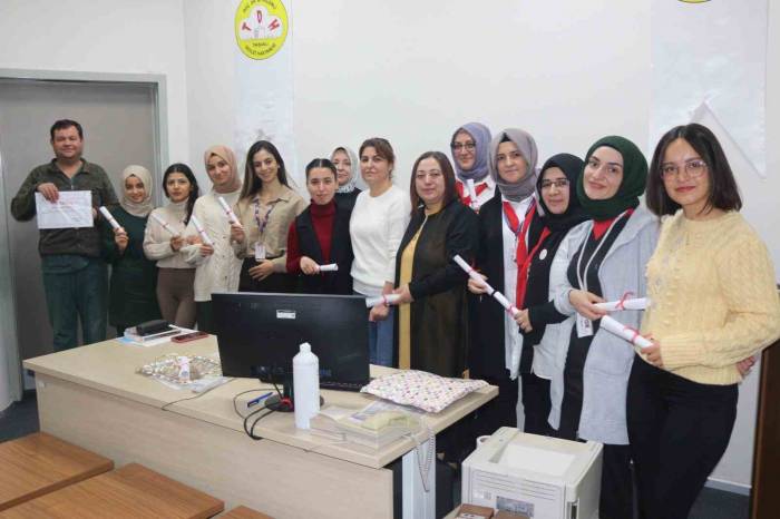 Tavşanlı Doç. Dr. Mustafa Kalemli Devlet Hastanesi Personeline İşaret Dili Kursu