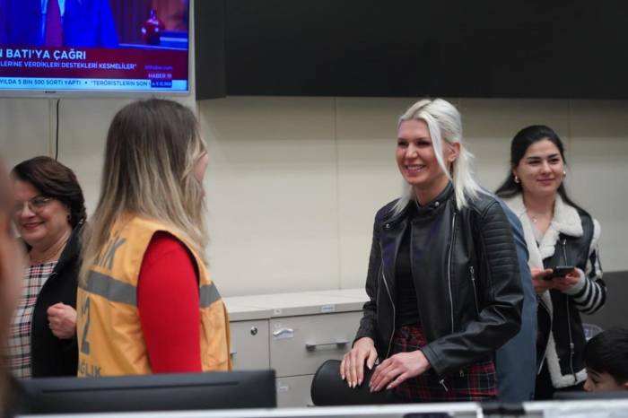 Yeni Yılın İlk Mesaisinde Kurumları Ziyaret Etti