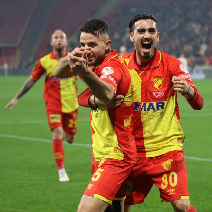 Göztepe, İkinci Yarılarda Açılıyor