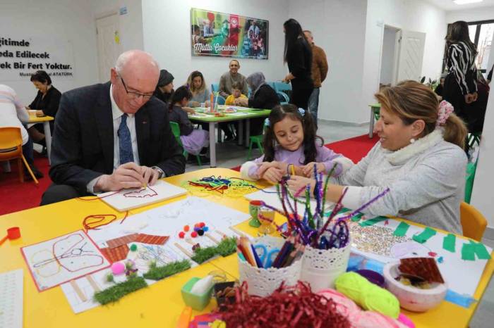 Başkan Kazım Kurt’un Çağdaş Bir Toplum İçin Verdiği Eğitim “Mücadelesi”