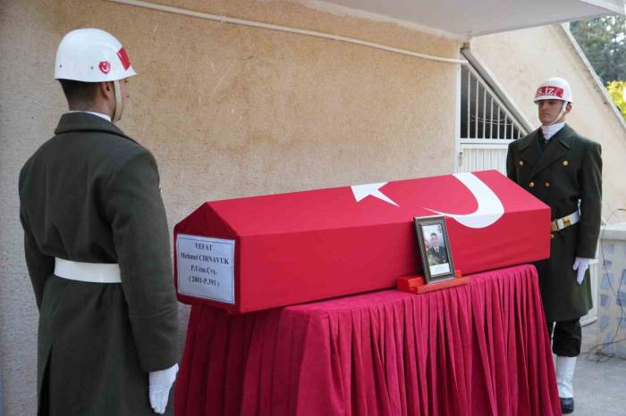 Beyin Kanamasından Hayatını Kaybeden Uzman Çavuş Son Yolculuğuna Uğurlandı