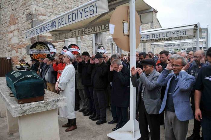 Gazeteci Erdal Çarboğa Toprağa Verildi