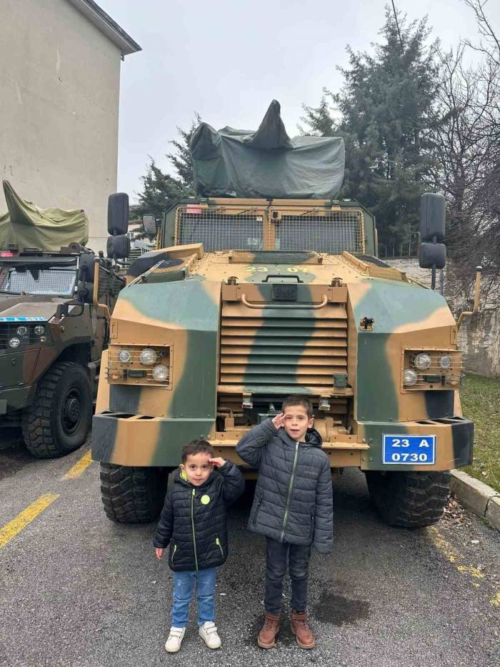 Çocuklar Hayal Etti Polis Yerine Getirdi