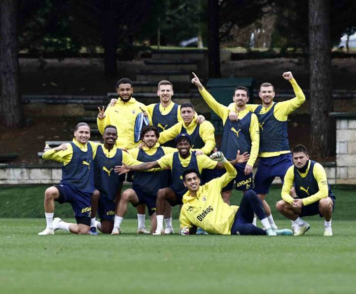 Fenerbahçe, İstanbulspor Maçı Hazırlıklarına Başladı