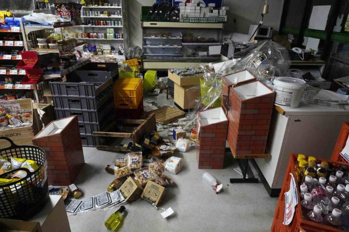 Japonya’daki 7.6’lık Depremin 3’üncü Gününde Can Kaybı 64’e Yükseldi