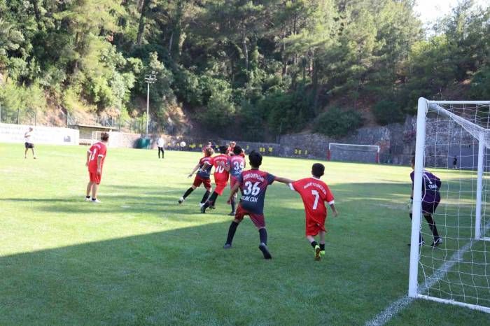 Marmaris’te Atıl Alanlar Sporun Merkezi Oldu