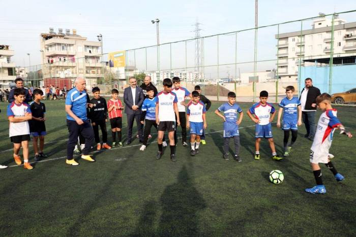 Başkan Gültak Çocuklarla İdman Yaptı