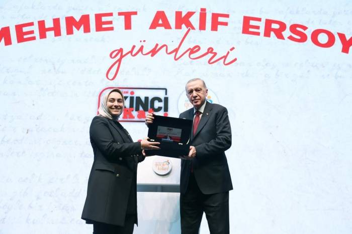 Feyzanur Bursa’nın Gururu Oldu