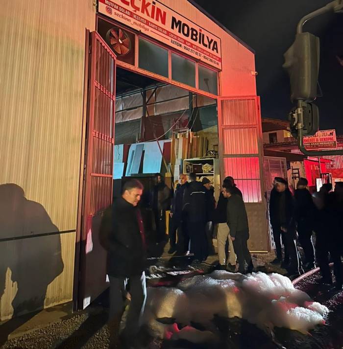 Çubuk’ta Sanayi Sitesindeki Yangın Korkuttu