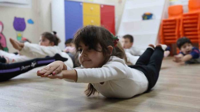 Aydın Büyükşehir’den Miniklere Bale Eğitimi