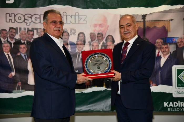 Başkan Kara, Yılın İlk Haftasında Muhtarlarla Buluştu