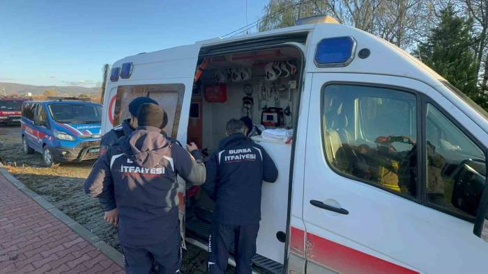 Bursa’da Tarlada Çalışan Kaçak Göçmen Kıskıvrak Yakalandı