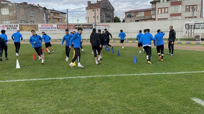 Fatsa Belediyespor İkinci Yarı Hazırlıklarına Başladı
