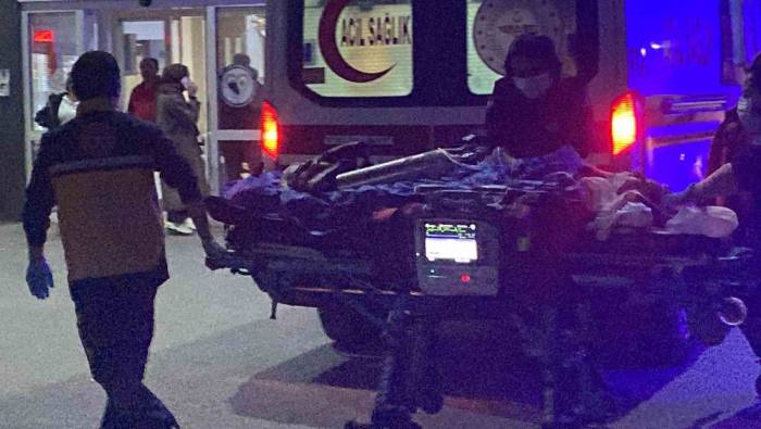 Boşandığı Eşine Kurşun Yağdırdı: Boynundan Vurulan Kadın Hayatını Kaybetti