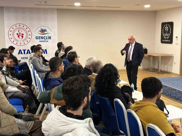 Profesörden Gençlere: “Su Gibi Olun”