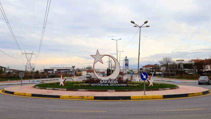 Şehit İlhan Aras Caddesi’nin Çehresi Yapılan Dokunuşla Değişti