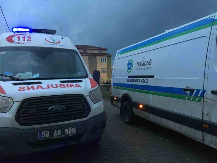 22 Yaşındaki Genç Plastik Kulübede Ölü Bulundu