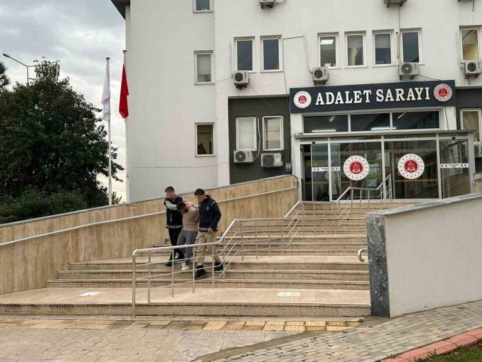 Tem’de Göçmenleri Taşıyan Aracın Karıştığı Kazada 1 Tutuklama