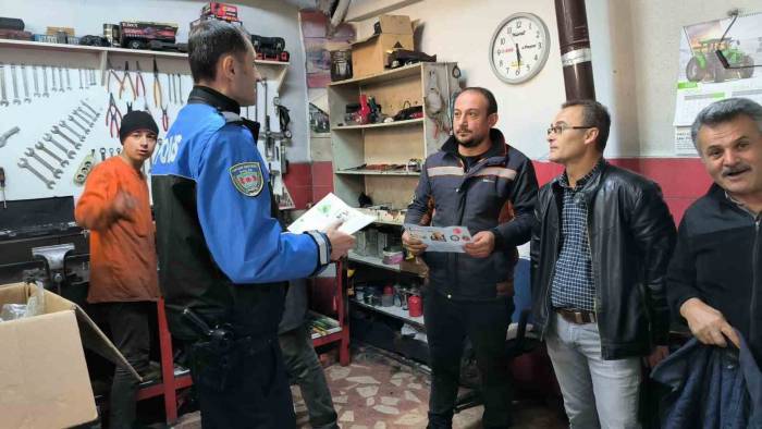 Vatandaşlar Dolandırıcılara Karşı Uyarıldı