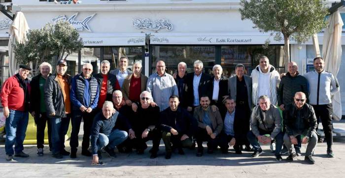 Başkan Ömer Günel Efsane Futbolcularla Bir Araya Geldi
