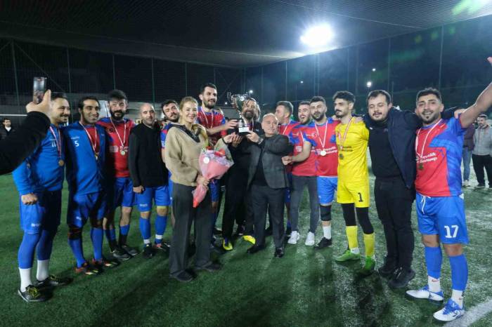 Sanayiciler Yeşil Sahada Kozlarını Paylaştı