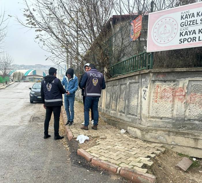 Elazığ’da Okul Önü Denetimleri Sürüyor