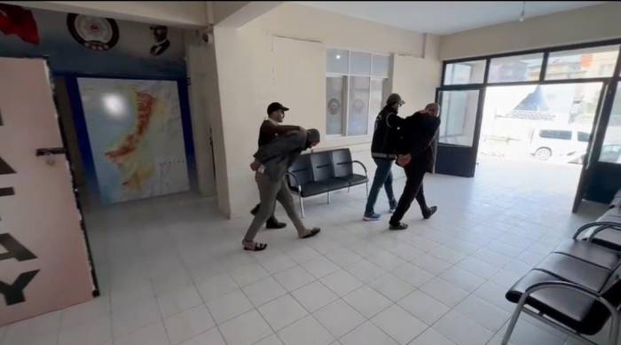 Hatay’da İnsan Kaçakçısı 12 Şahıs Tutuklandı
