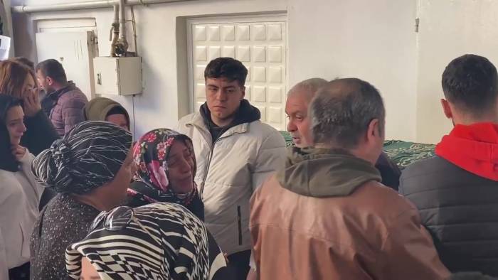 Eski Eşinin Öldürdüğü Tülay, Gözyaşlarıyla Son Yolculuğuna Uğurlandı
