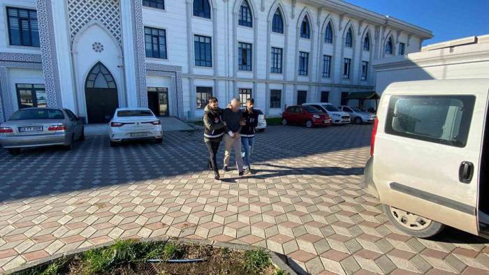 Sokak Ortasında Bir Kişiyi Ağır Yaralamıştı, Adliyeye Sevk Edildi