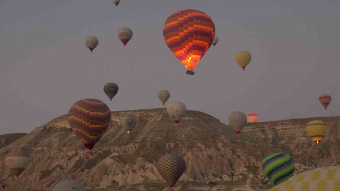 615 Bin Kişi Kapadokya’yı Kuş Bakışı İzledi