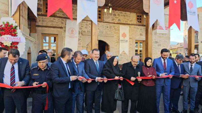 220 Yıllık Tarihi Yakupbey Camisi İbadete Açıldı