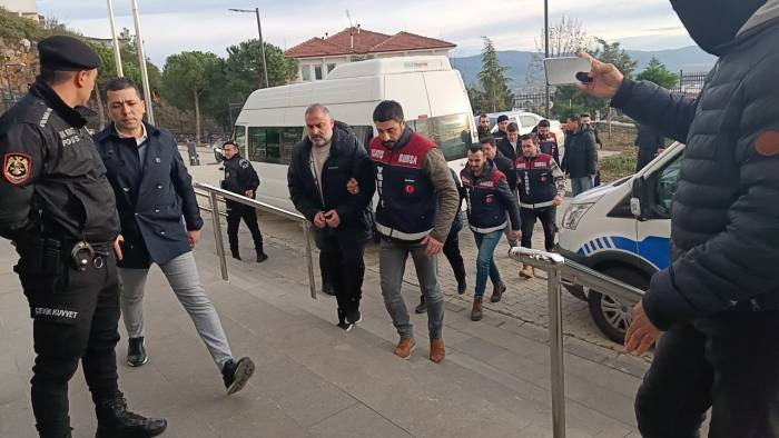 Bursa’daki Kuyumcu Fonu Sanıkları Adliyeye Sevkedildi...tüm Servetine Tedbir Geldi