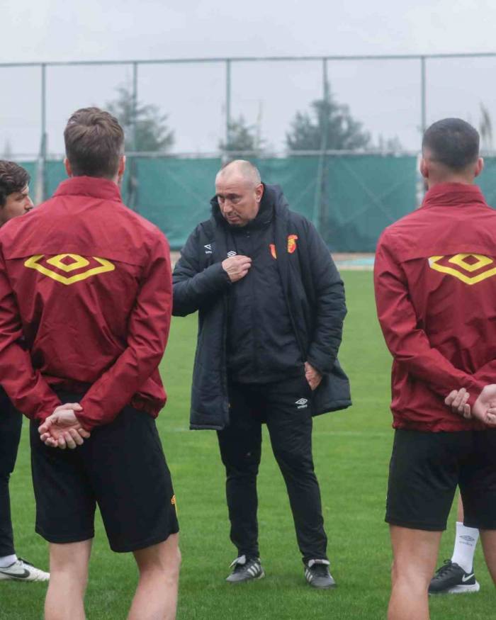 Göztepe, Hazırlık Maçında Nazilli Belediyespor’la Karşılaşacak