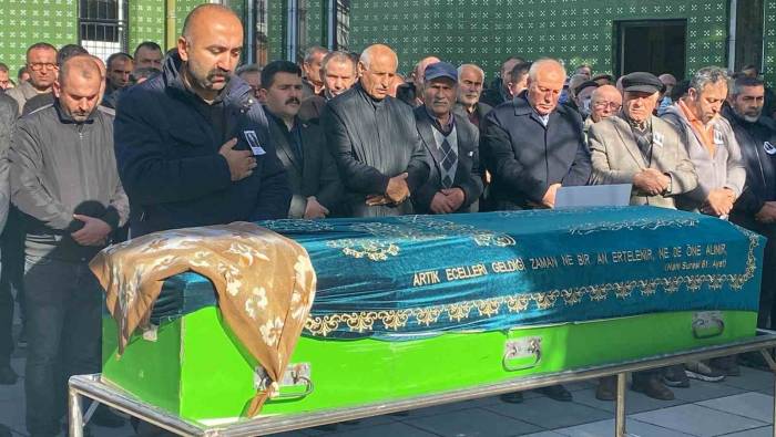 6 Kişiye Umut Olan Sağlık Teknisyeni Son Yolculuğuna Uğurlandı