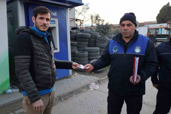 Turgutlulu Esnaf Bulduğu Yüklü Miktarda Parayı Zabıtaya Teslim Etti